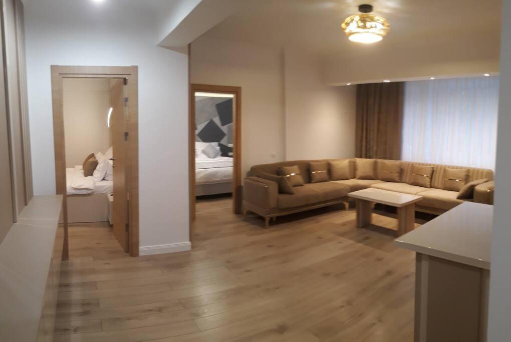 Elegant Suite - Titan Park Bucarest Exterior foto