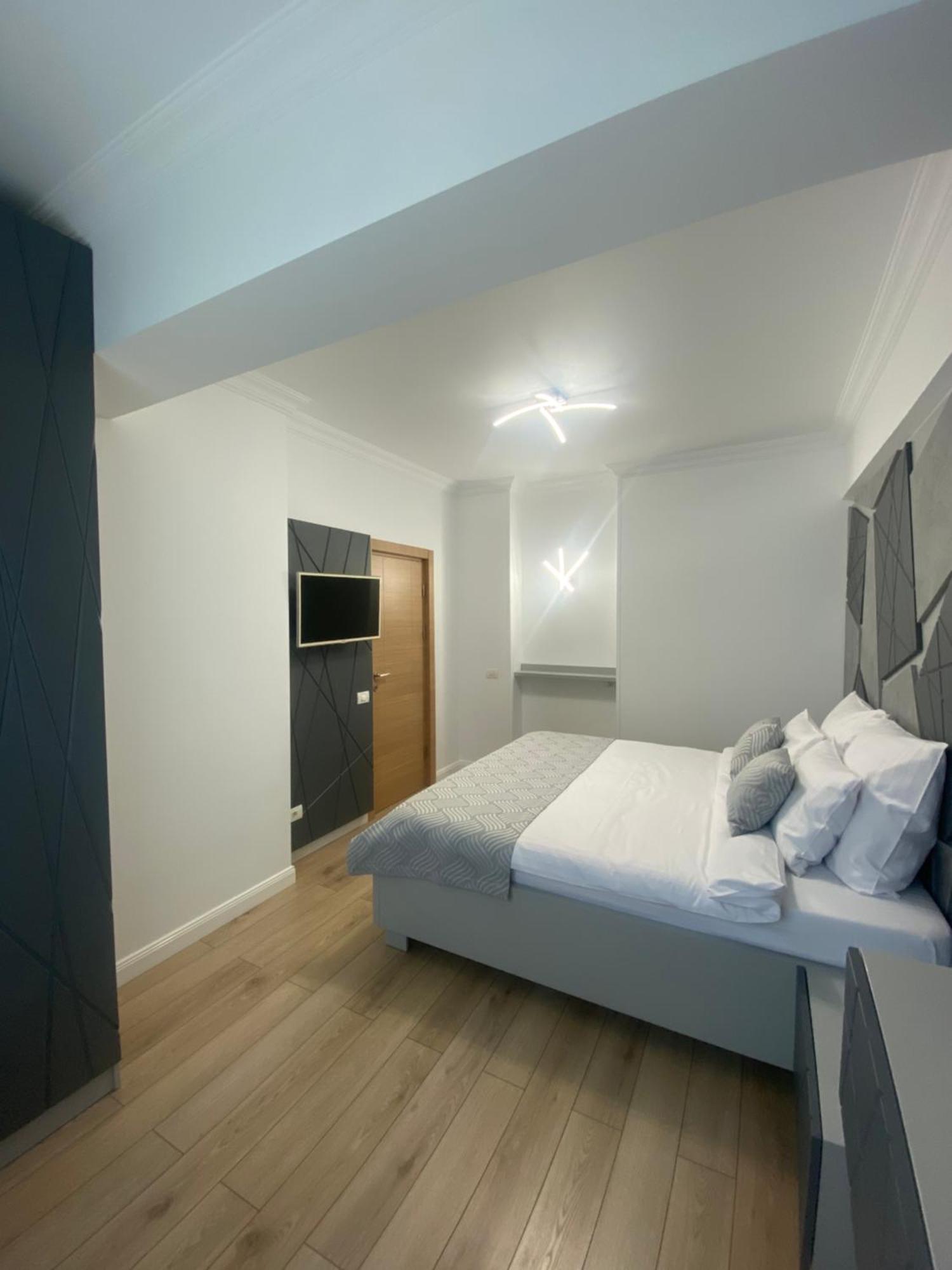 Elegant Suite - Titan Park Bucarest Exterior foto